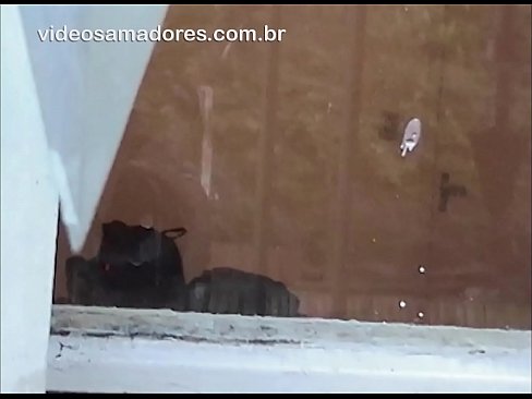❤️ Hombre cachondo mirando a su novia con otro chico, grabando un vídeo de follada sin molestar a la pareja ❤❌  Sexo en es.28films.ru ❌️