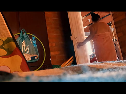 ❤️ Mi tío me sigue hasta la ducha, me folla mientras me ducho ❤❌  Sexo en es.28films.ru ❌️